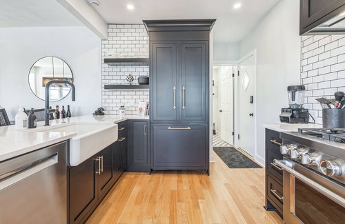 Fontana-on-Geneva Lake House | Newly remodeled art deco inspired home 400 feet from Abbey with Lake views!