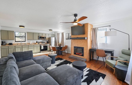 Townsend Apartment | Newly Redesigned 2BR Cabin