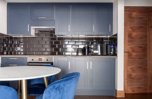 City of Westminster Apartment | Newly-Refurbished 1BR Flat, 5 min to Hyde Park