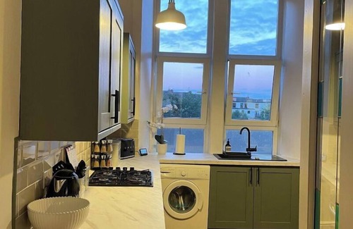 Shawlands Apartment | Newly refurbished 2 bedroom flat in Shawlands, Glasgow