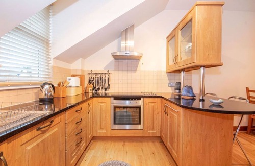 Dornoch Apartment | Newly refurbished Apartment overlooking the main town square