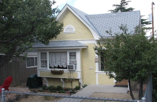 Nob Hill House | Newly Refurbished Cottage In Historic District