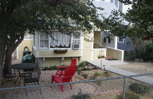 Nob Hill House | Newly Refurbished Cottage In Historic District