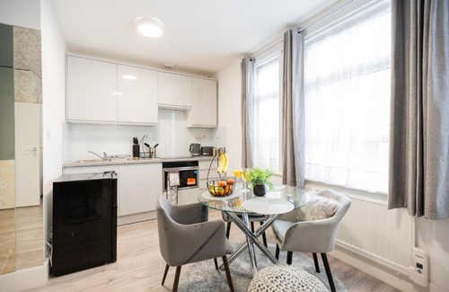 Kensal Green Apartment | Newly refurbished Studio in Kensal green F