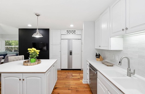 Bald Head Island House | Newly Remodeled - Secret Gem, Wooded, Private, Close to Beach, Market & BHI Club