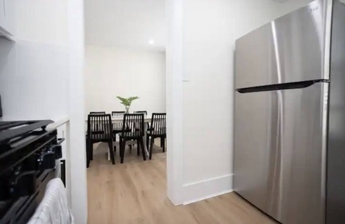 Wildwood Apartment | Newly remodeled 2 bdr apt, 1.5 block to the beach