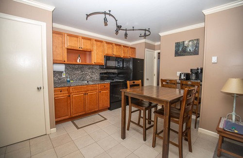 West Dover Condo | Newly remodeled 2 bedroom, 1 bath, 1 level units sleeps 3 #15