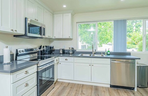 Altadena Apartment | Newly Remodeled 2b2b APT Near Pasadena Old Town