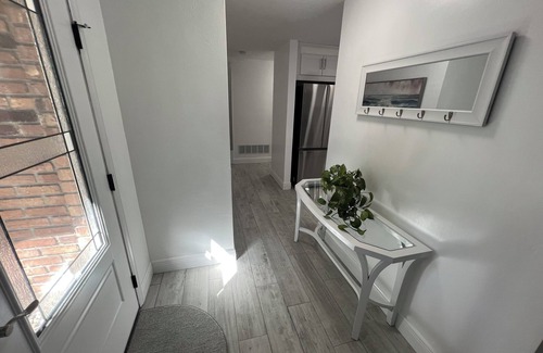 Port Orange House | Newly remodeled 3-bedroom house in Port Orange close to beach & racetrack!