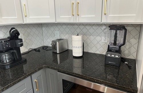 Dickson House | Newly remodeled 3 bedroom 2 bath within 5 min of Old Town Dickson dog Friendly