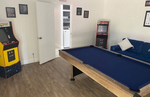 Clovis House | Newly remodeled 4 bed 3 bathroom home near Yosemite & Kings Canyon national park