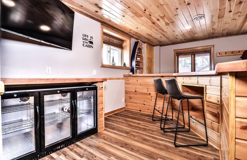 Arbor Vitae House | Newly remodeled 8 bedroom on Little Muskie Lake!