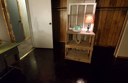 Cassville House | Newly Remodeled and Furnished 1 mile from Roaring River St Park!
