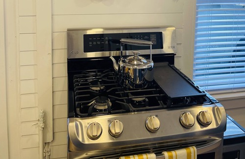 Westside Apartment | Newly remodeled apartment on the historic Park Ave