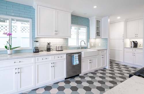 Newport Beach House | Newly Remodeled Balboa Island Bayfront