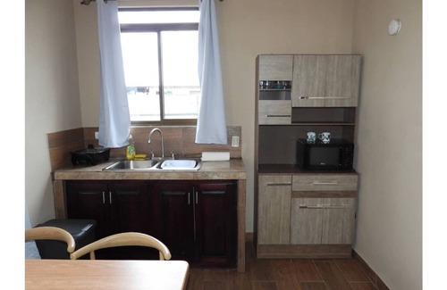 Orotina House | Newly remodeled Casa Tica, perfect family gateway!