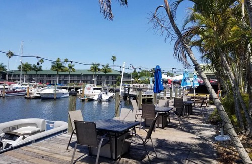 Trailer Estates Apartment | Newly Remodeled Cozy Unit Sarasota Cay Club close to Airport, Beaches and Shops