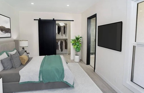 Lake Balboa House | Newly Remodeled Designer Home in Lake Balboa