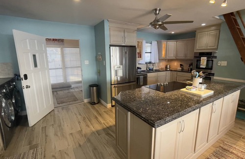 Cedar Creek Reservoir House | Newly Remodeled - Dream Lake Home on Cedar Creek Reservoir 60 mins from Dallas!
