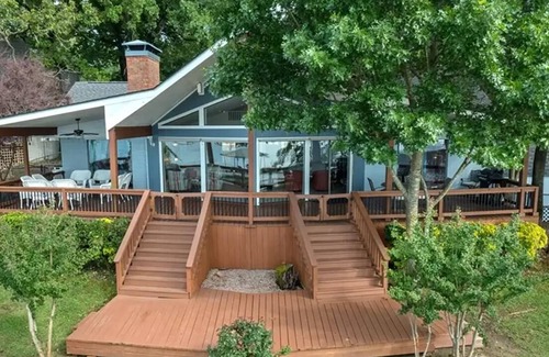 Cedar Creek Reservoir House | Newly Remodeled - Dream Lake Home on Cedar Creek Reservoir 60 mins from Dallas!