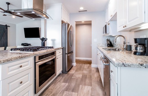 Cardiff-by-the-Sea House | Newly Remodeled House Less than a Mile From the Beach