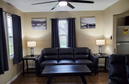 Byrdstown House | Newly Remodeled House with Game Room