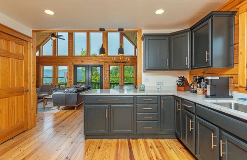 Wolf Laurel Cabin | Newly Remodeled Luxe Cabin, Comfy Beds, Great Views, Hot Tub, at Hatley Pointe!