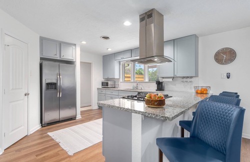 League City House | Newly Remodeled Modern Farmhouse on an Acre