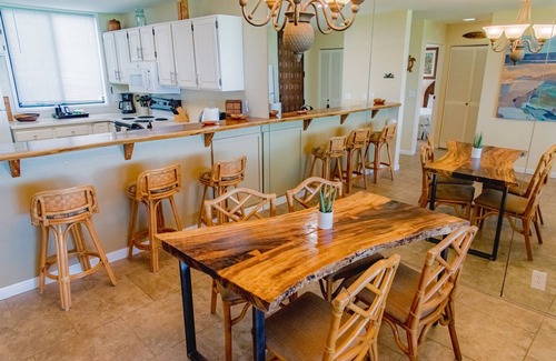 Kahaluu-Keauhou Apartment | Newly Remodeled | Ocean & Golf Views | AC | Lanai