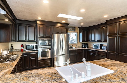 Pierpont Bay House | Newly Remodeled Pierpont Beach Property w/Ocean views & 2 min walk to the beach