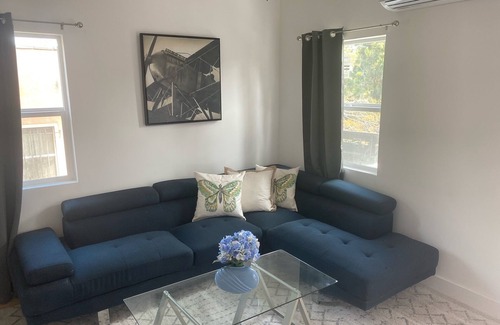 Sunset Junction Apartment | Newly Remodeled Silver Lake 1 Bedroom