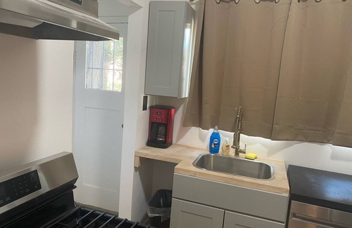 Sunset Junction Apartment | Newly Remodeled Silver Lake 1 Bedroom