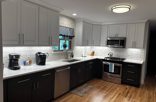 Littleton House | Newly Remodeled, Sleeps 12, Quiet neighborhood near it ALL, Pet Friendly