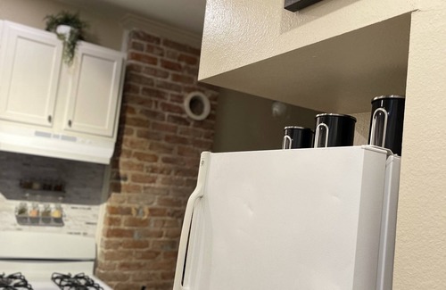 Holy Cross District House | Newly Remodeled Two-Story Retreat -9 mins from the French Quarters!