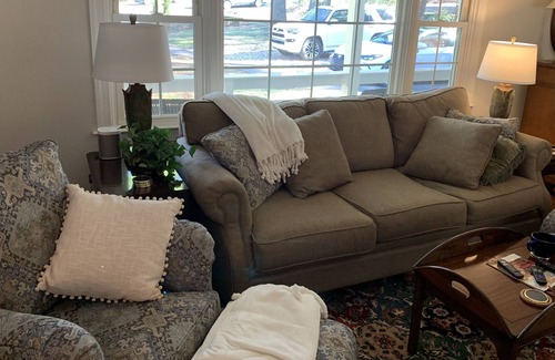 Venable House | Newly remodeled three bedroom, 2 bath house within walking distance of UVA.