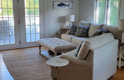 Little Compton House | Newly remodeled home in Little Compton 3 minutes to South Shore and Briggs Beach