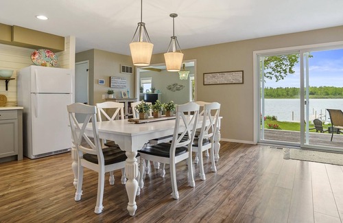 Oden House | Newly Remodled Cottage on Crooked Lake with Dock