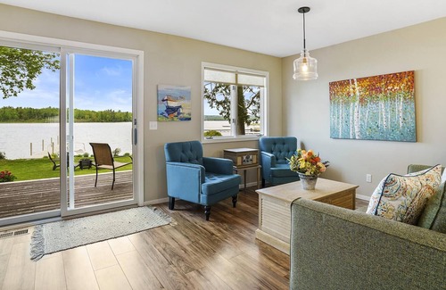 Oden House | Newly Remodled Cottage on Crooked Lake with Dock