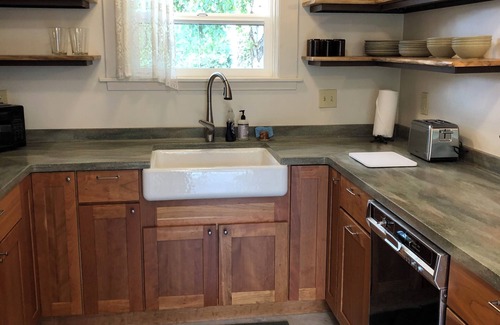 Arcata House | Newly remolded 4-bedroom Victorian house in charming Arcata.