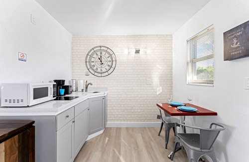 Lauderdale-by-the-Sea Apartment | Newly renovated studio, a quick 2-3 minute walk from the sandy beach!