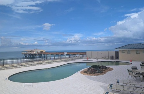 Daytona Beach Shores Condo | Newly Renovated 2bed/2bath condo in Daytona Beach Shores/WiFi, AC, full kitchen
