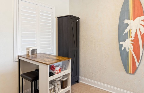 McCutcheon Field Condo | 🌊 Newly Renovated Oceanfront Condo | Sleeps 8 | North Topsail Beach, NC
