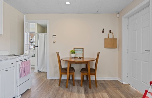 Old Orchard Beach Apartment | NEWLY RENOVATED! Steps From the Sand & Short Walk to the Pier