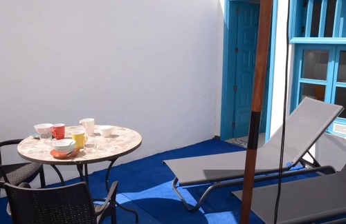 Charco del Palo House | Newly renovated Tranquilidad Bungalow with private terrace 100m from the sea