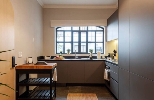 Hipodromo Condesa Apartment | Newly-Renovated Studio in a 1920's Modern House
