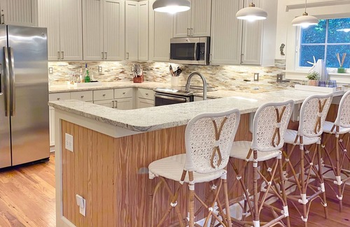 Keepers Landing House | Newly renovated Keeper's Landing Cottage!