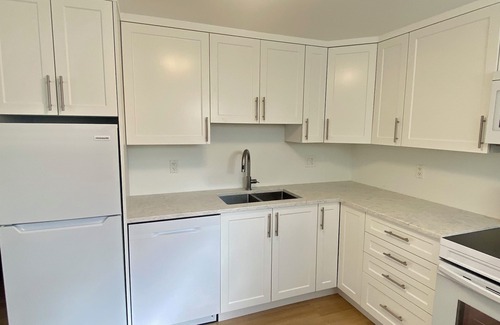Broadmead House | Newly Renovated 1 Bedroom Suite