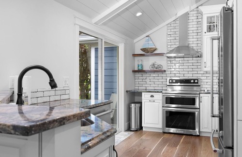 Suttons Bay House | Newly renovated 1950's leelanau trail side cottage