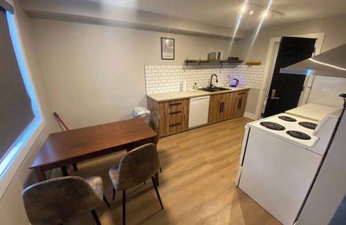 Southwest Edmonton House | Newly Renovated 1br1ba With Asian Style Tea Room