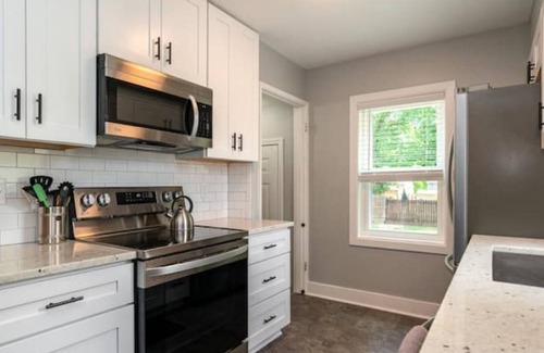 Grandview Heights House | Newly Renovated 2-Bedroom house near OSU stadium
